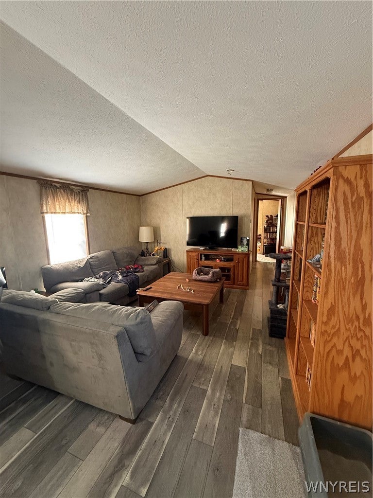 1467 East Drive