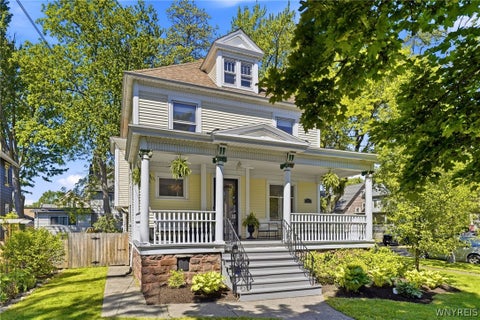 Homes For Sale - 156 Delaware Street<br/> Tonawanda, NY 14150
