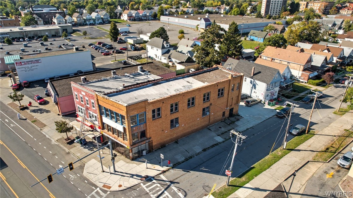 1058 Broadway Street