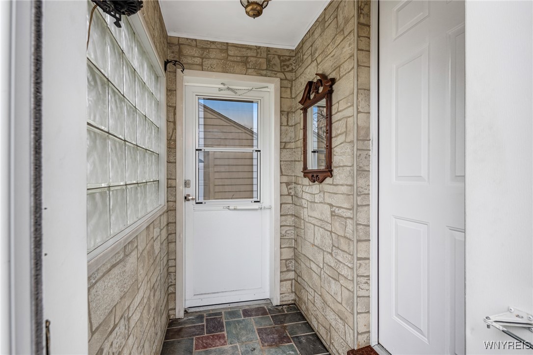 225 Merrymont Road, Cheektowaga, New York image 7