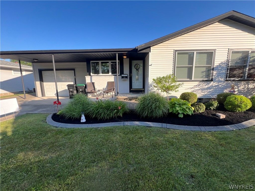 Photo of 59 Idlewood Drive, Tonawanda, NY 14150 (MLS # B1667069)