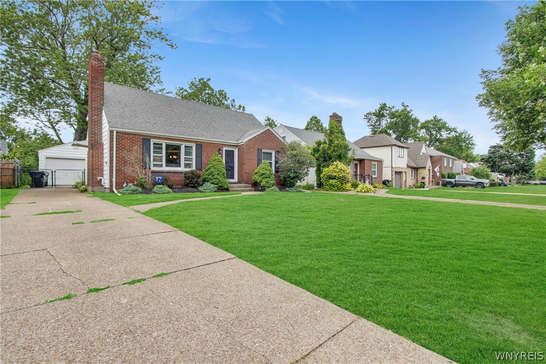 224 Paramount Parkway