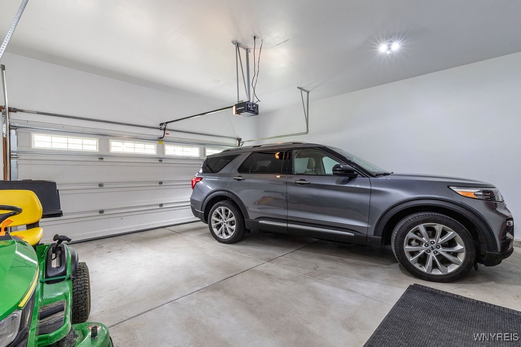 7395 Jewett Holmwood Road, Orchard Park, New York image 46
