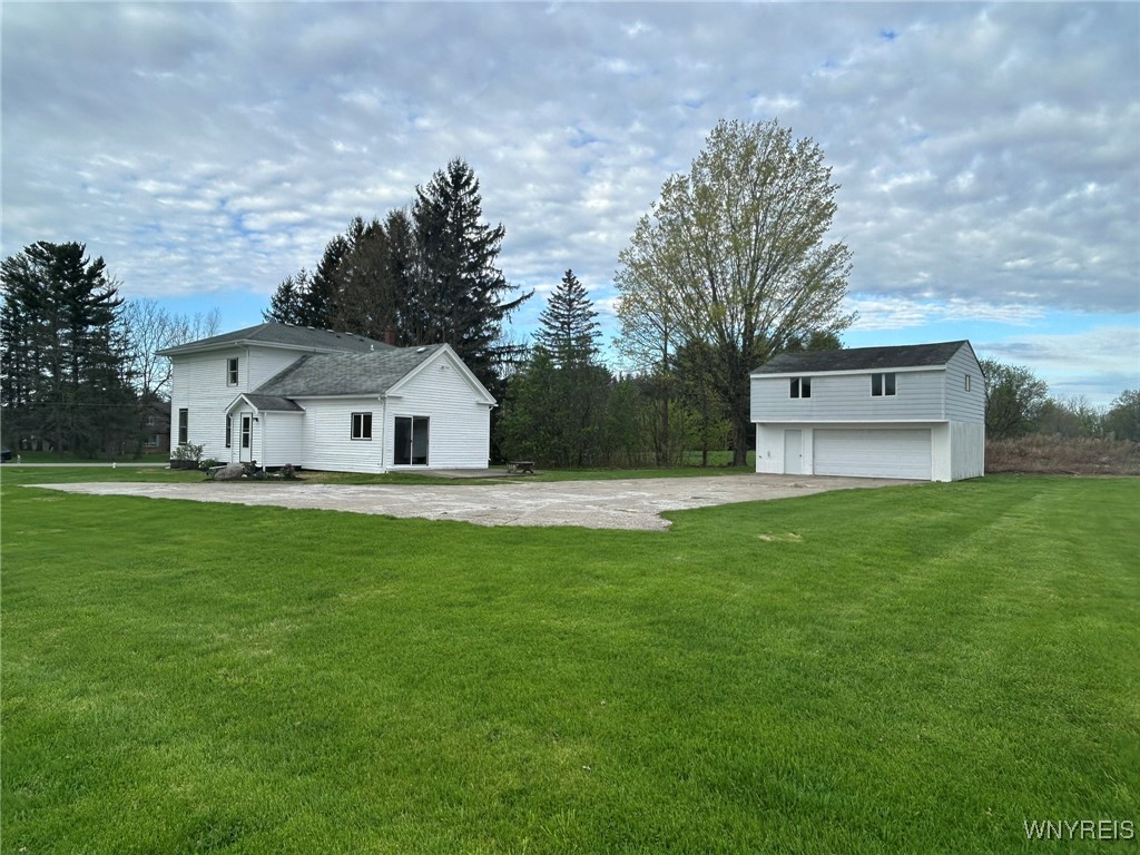 7310 Milestrip Road, Orchard Park, New York image 3