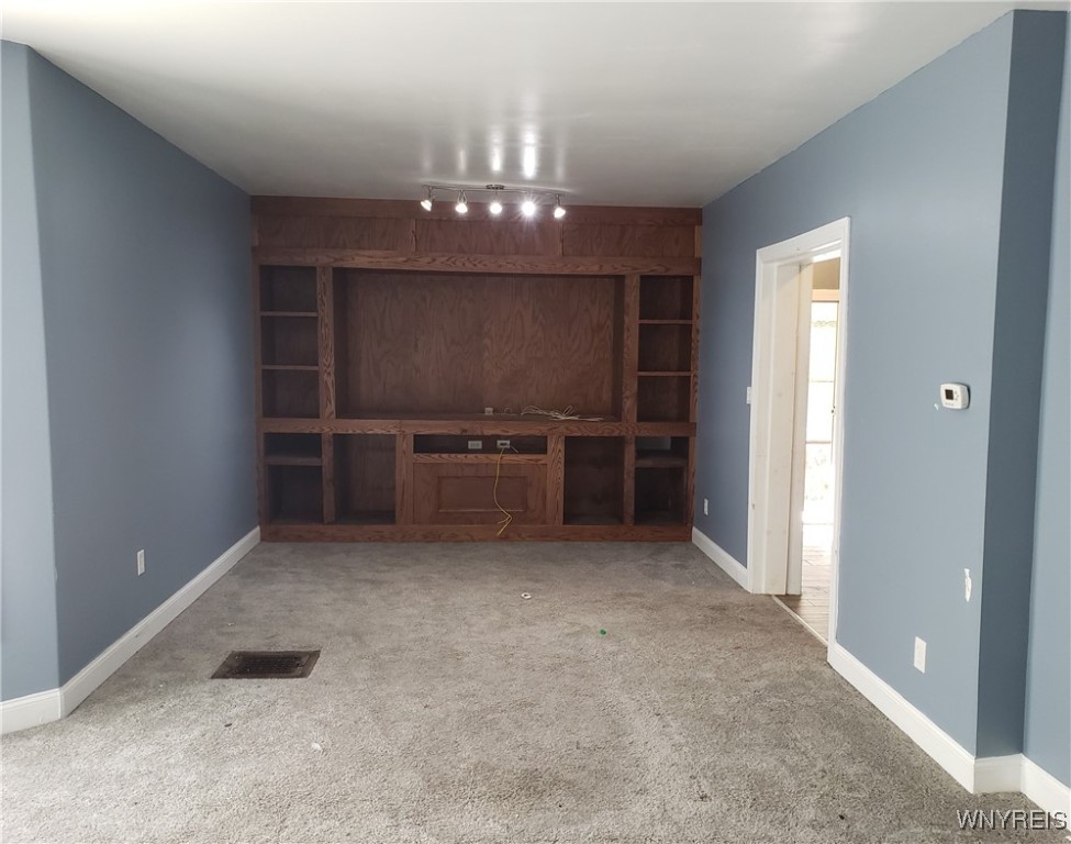 Hartland, New York 14105, United States, 4 Bedrooms Bedrooms, ,2 BathroomsBathrooms,Residential,Active,199414