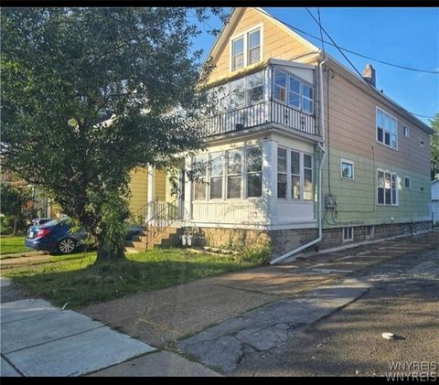 Photo of 74 Philadelphia UPPER Street, Buffalo, NY 14207 (MLS # B1661712)