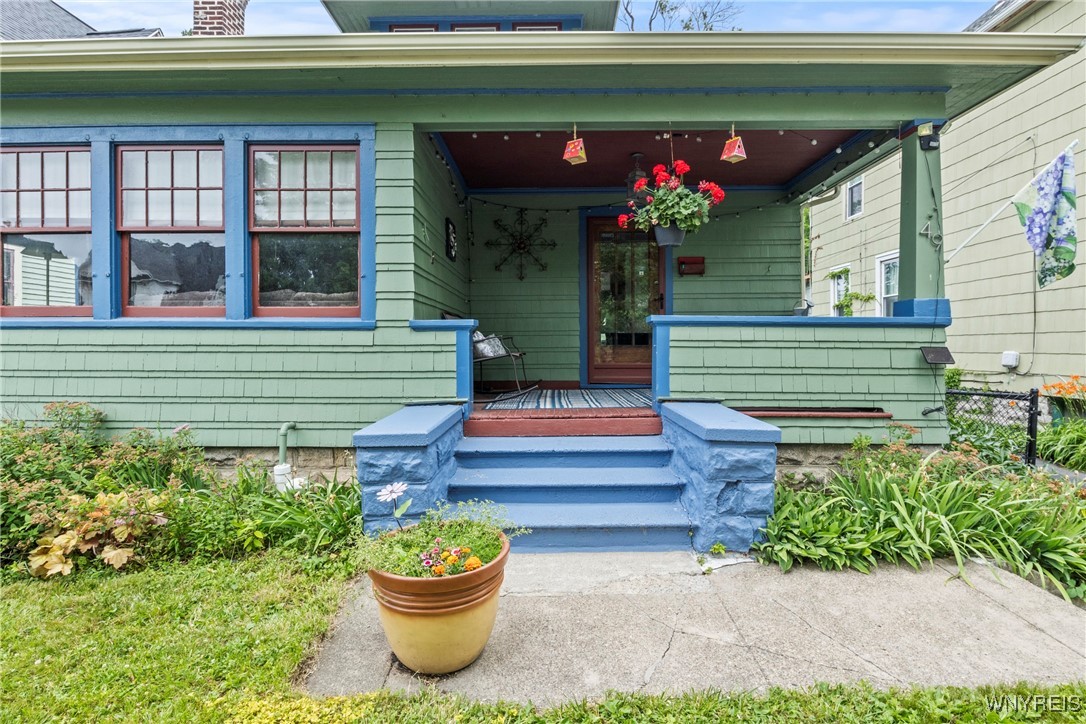 49 Mang Avenue