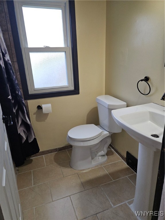 Cheektowaga, New York 14225, United States, 3 Bedrooms Bedrooms, ,2 BathroomsBathrooms,Residential,Active,248680