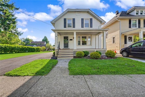 Photo of 14 Field Avenue, Lancaster, NY 14086 (MLS # B1685029)