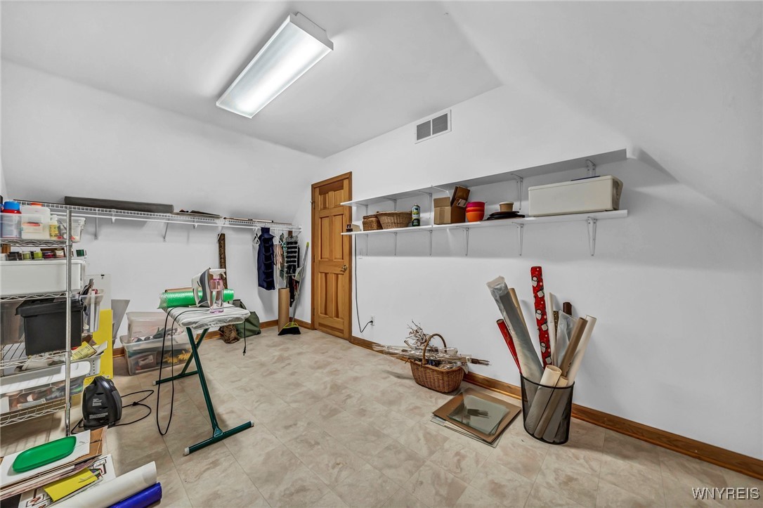 8175 Roseville Lane, Clarence, New York image 30