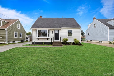Homes For Sale - 47 S Hedley Street<br/> Cheektowaga, NY 14206