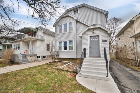 Photo of 153 Springville Avenue #Lower, Amherst, NY 14226 (MLS # B1666475)