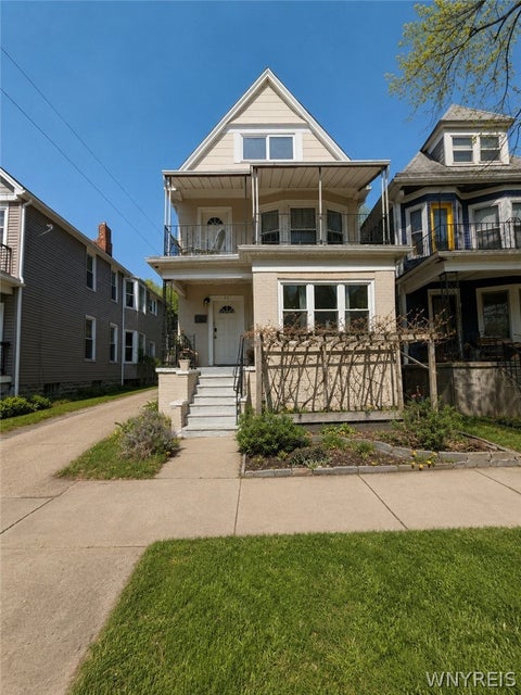 Apartment For Rent - 83 Baynes Street #LOWER<br/> Buffalo, NY 14213