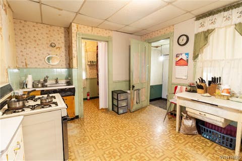Tiny photo for 236 Barton Street, Buffalo, NY 14213 (MLS # B1709033)