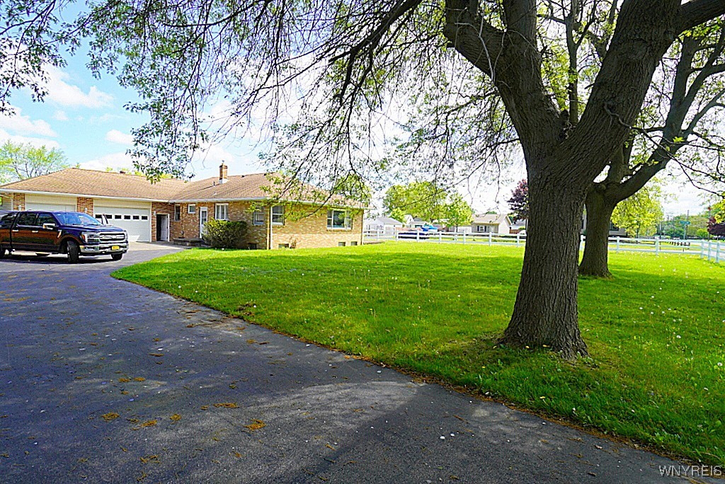 3738 Fuller Avenue, Hamburg, New York image 6