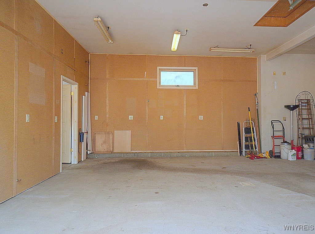 3738 Fuller Avenue, Hamburg, New York image 28