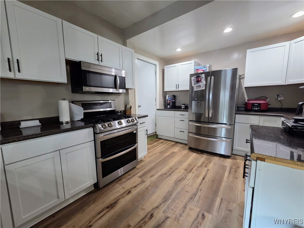 Albion, New York 14411, United States, 4 Bedrooms Bedrooms, ,1 BathroomBathrooms,Residential,Active,196218