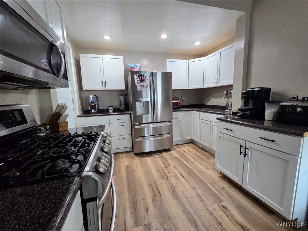 Albion, New York 14411, United States, 4 Bedrooms Bedrooms, ,1 BathroomBathrooms,Residential,Active,196218