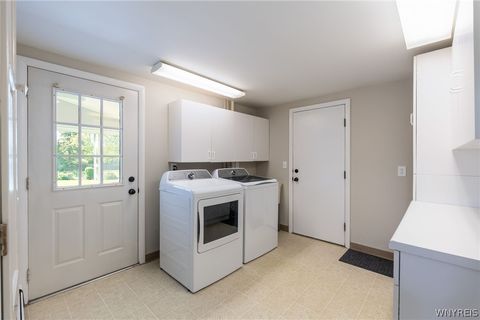 Tiny photo for 20 Evanshire Lane, Amherst, NY 14221 (MLS # B1684755)