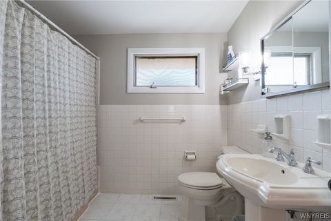 Tiny photo for 20 Evanshire Lane, Amherst, NY 14221 (MLS # B1684755)