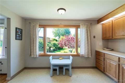 Tiny photo for 20 Evanshire Lane, Amherst, NY 14221 (MLS # B1684755)