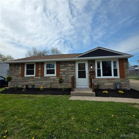 Homes For Sale - 42 Glendale Lane<br/> Cheektowaga, NY 14225