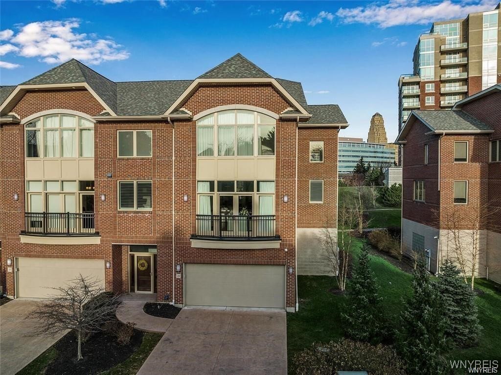29 Ojibwa Circle, Buffalo, New York image 1