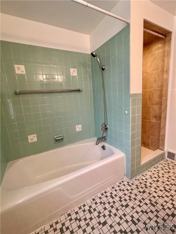 1665 Colvin Boulevard, Tonawanda, New York image 23