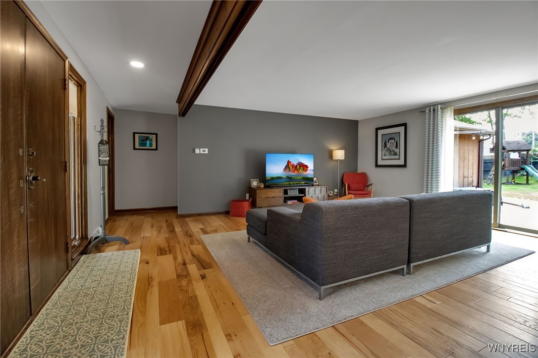4825 Crestwood Drive, Hamburg, New York image 9