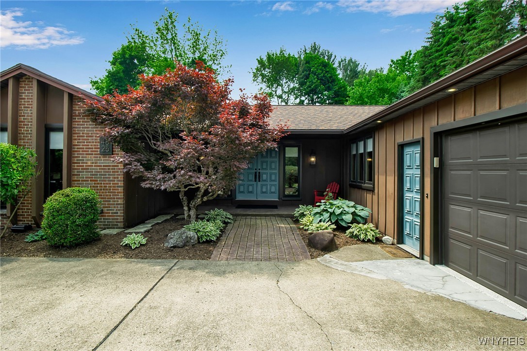 4825 Crestwood Drive, Hamburg, New York image 6