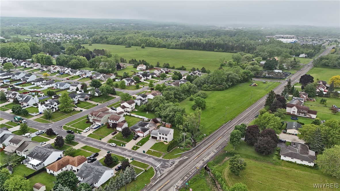 4302 Manor Lane, Hamburg, New York image 43