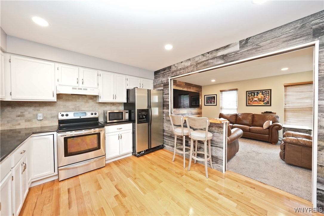 4302 Manor Lane, Hamburg, New York image 6