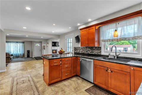 Tiny photo for 154 Chasewood Lane, Amherst, NY 14051 (MLS # B1702361)