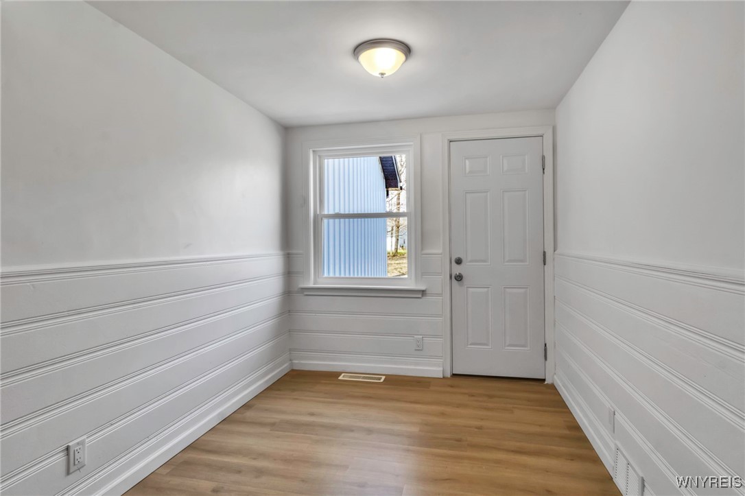 12482 Broadway Street, Alden, New York image 10