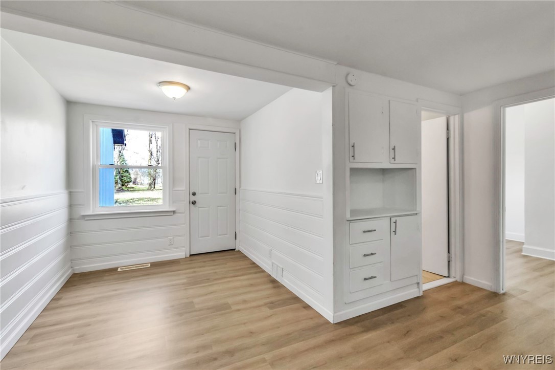 12482 Broadway Street, Alden, New York image 11