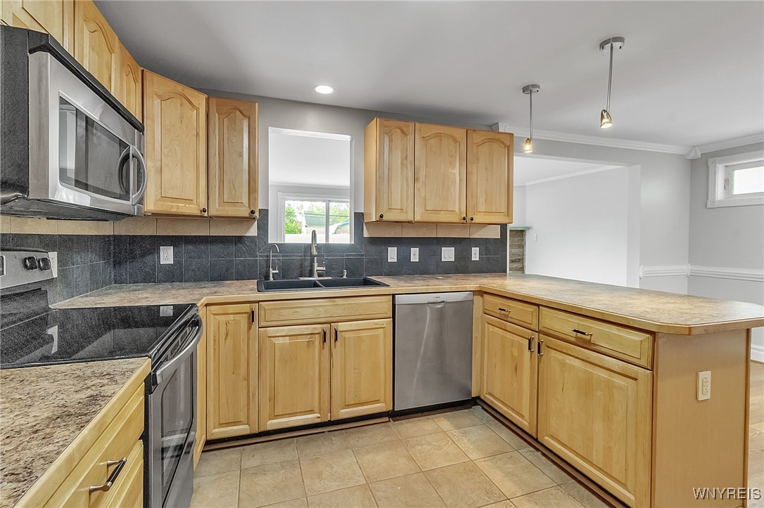 21 Keats Avenue, Tonawanda, New York image 8