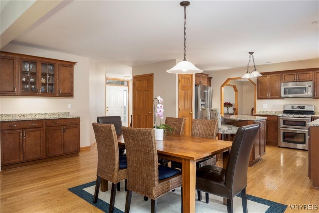 5559 Pine Loch Lane, Clarence, New York image 12