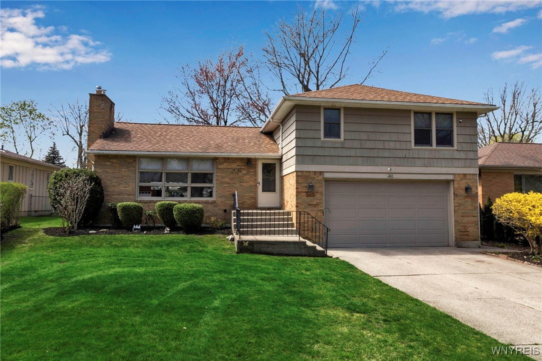 203 High Park Boulevard, Amherst, New York image 1