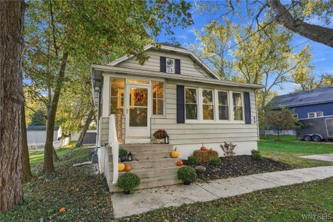 Tiny photo for 99 Lind Avenue, West Seneca, NY 14224 (MLS # B1724261)