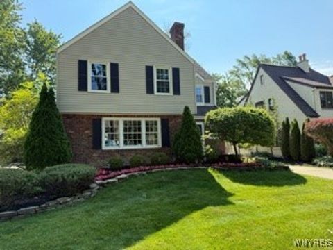 Photo of 112 Walton Drive, Amherst, NY 14226 (MLS # B1650572)