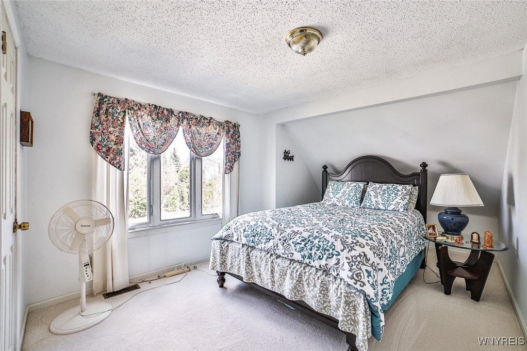 61 King Anthony Way, Amherst, New York image 30