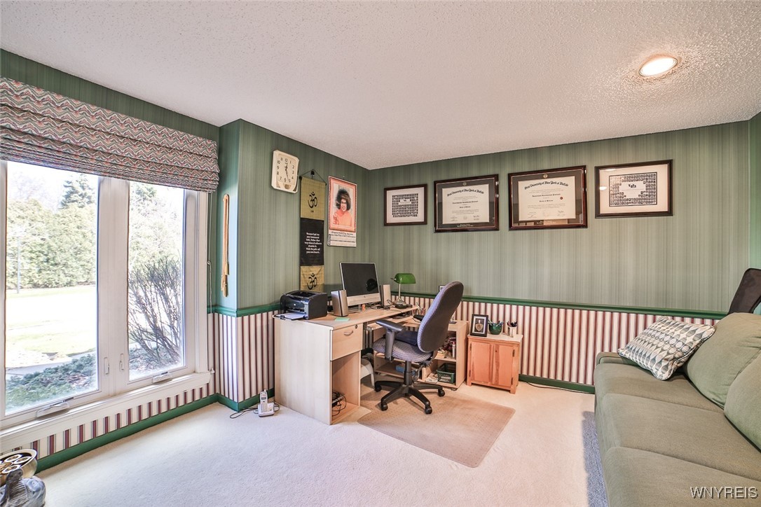 61 King Anthony Way, Amherst, New York image 12