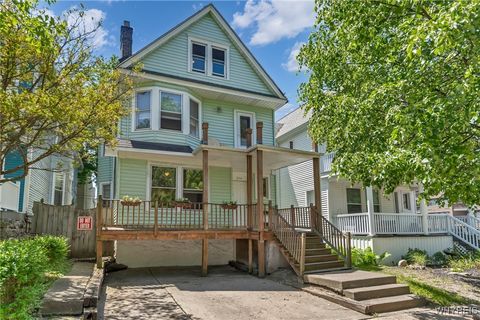 Photo of 254 W Utica Street, Buffalo, NY 14222 (MLS # B1578876)
