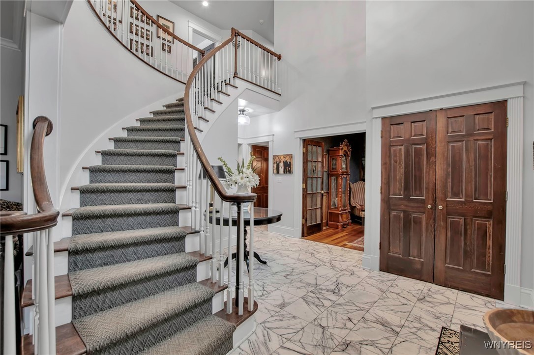 165 Fox Meadow Lane, Orchard Park, New York image 7