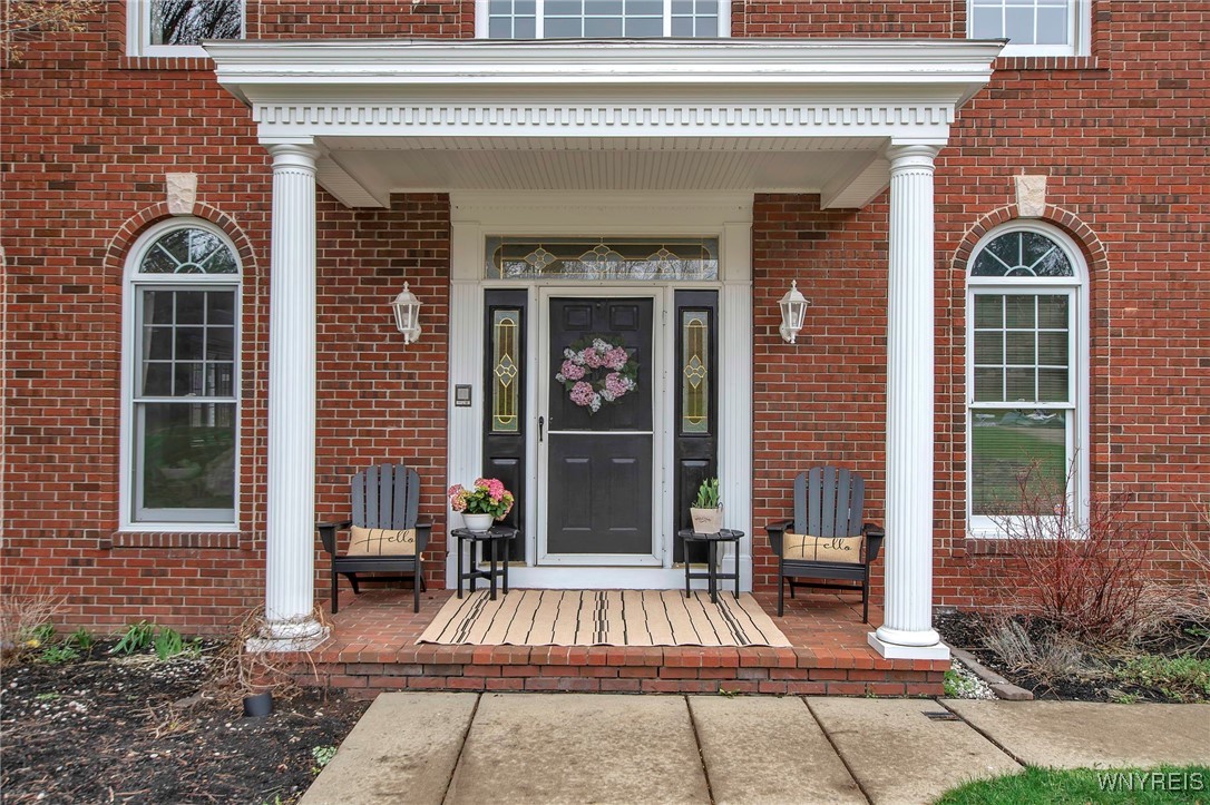 165 Fox Meadow Lane, Orchard Park, New York image 5