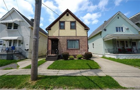 Photo of 236 Weimar Street, Buffalo, NY 14206 (MLS # B1655615)