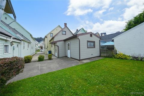 Tiny photo for 236 Weimar Street, Buffalo, NY 14206 (MLS # B1655615)