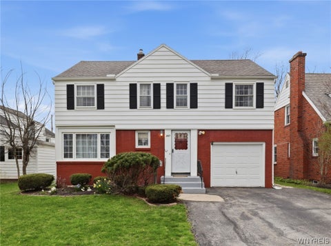 Photo of 207 Huxley Drive, Amherst, NY 14226 (MLS # B1674031)