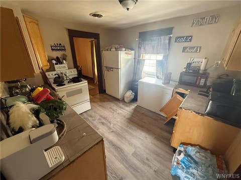 Tiny photo for 2722 Monroe Avenue, Niagara Falls, NY 14303 (MLS # B1702171)