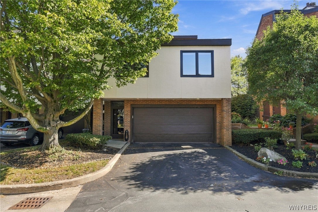 10 Harbour Pointe